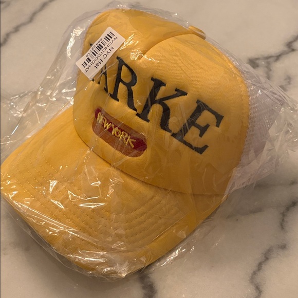 PARKE New York Hot Dog Adjustable Hat in Yellow NWT - Picture 2 of 4